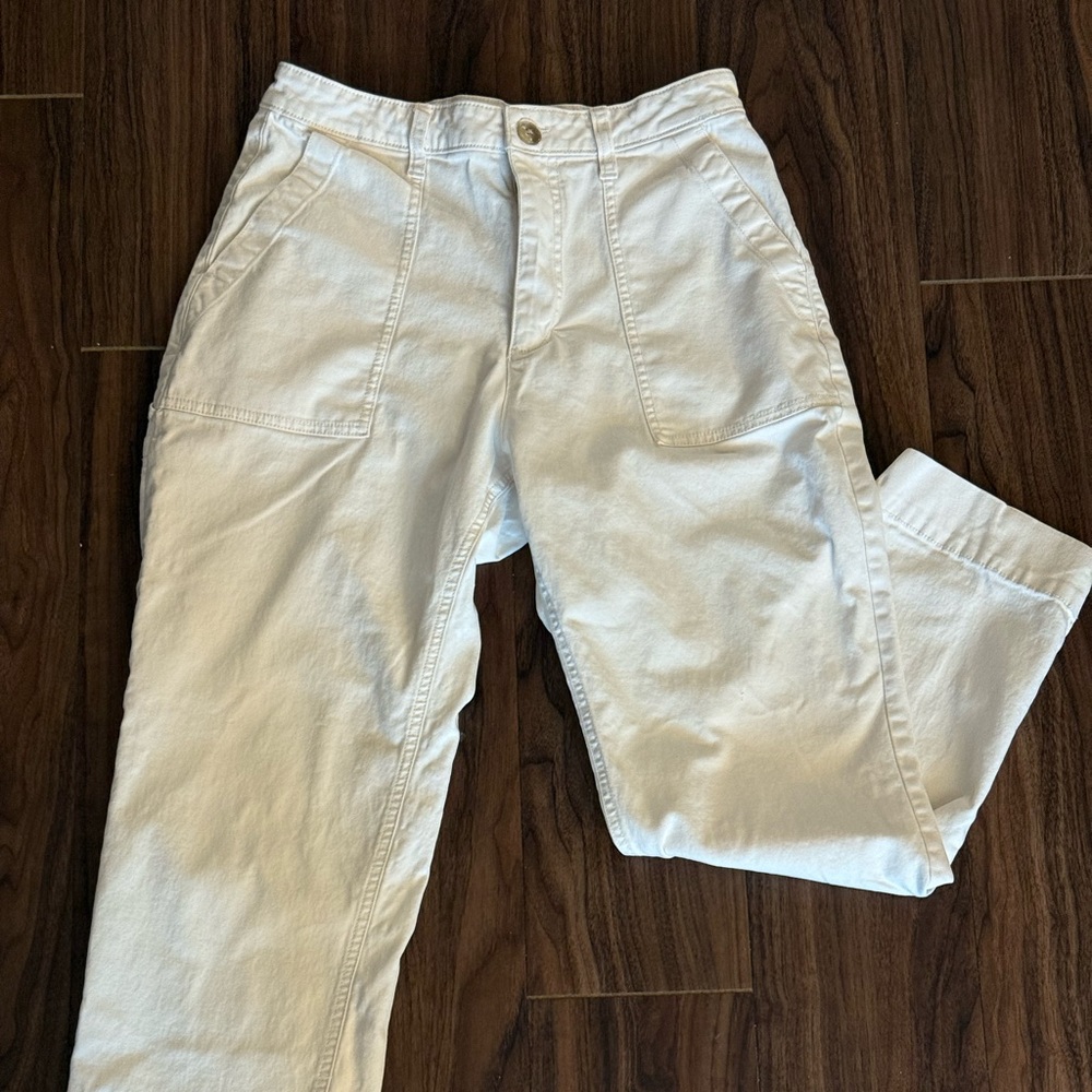 Old Navy Women’s White Cargo Pants